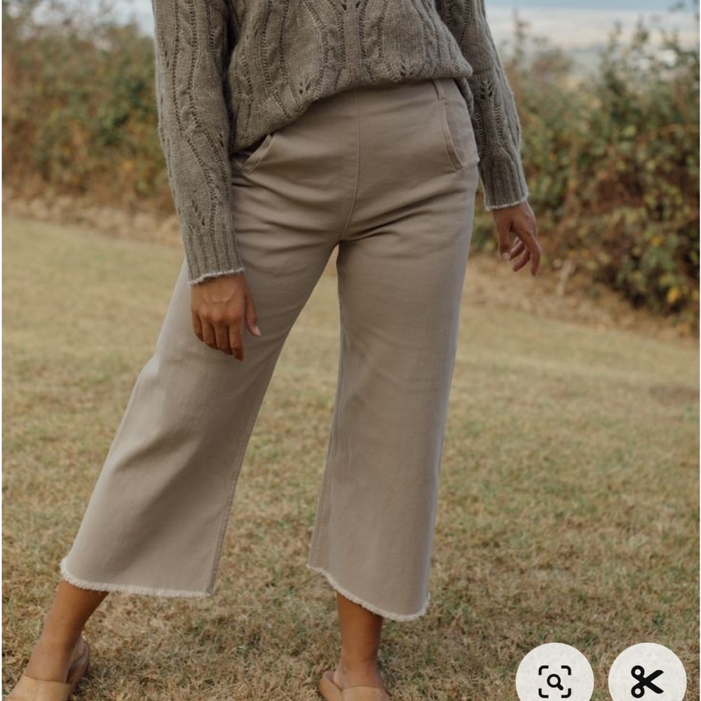 Neuflora Kingston Cropped Pants